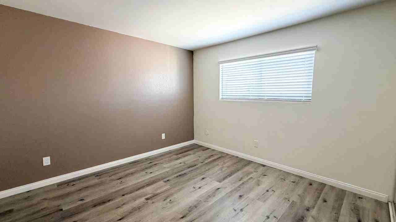 2625 Highland Ave - Photo 7 of 23