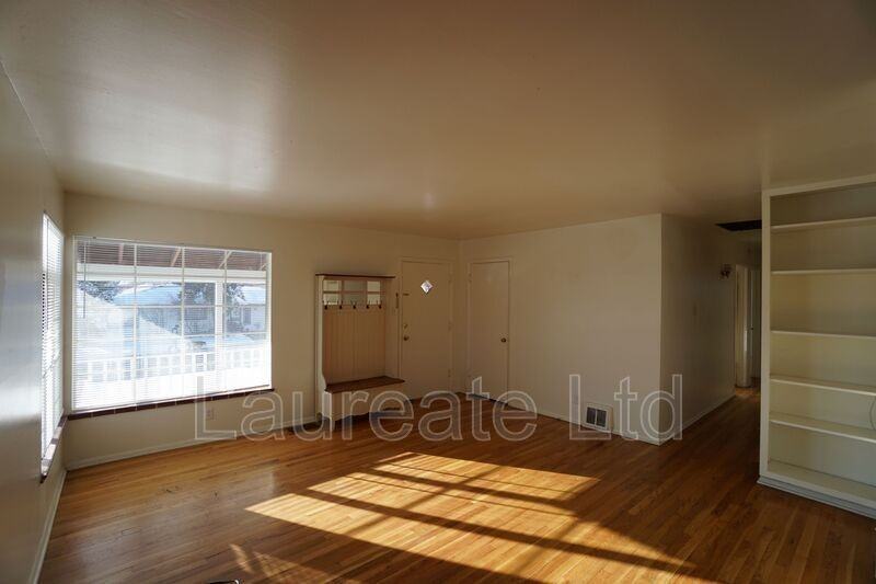 1818 S Dahlia St - Photo 3 of 27