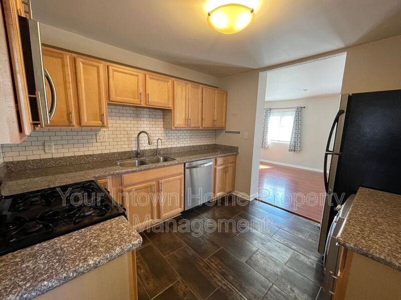1355 Euclid Ave Ne #A1 - Photo 4 of 16