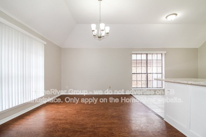 701 Sw 153rd St - Photo 4 of 18