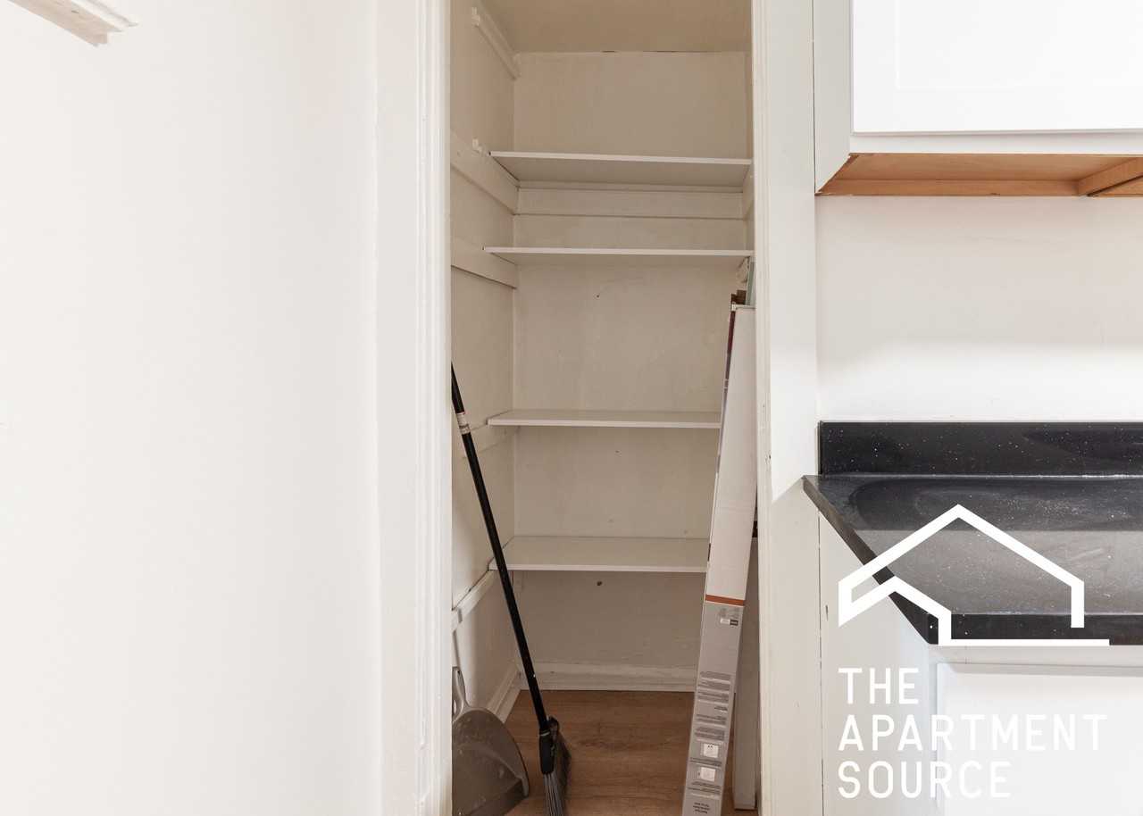 4112 N Broadway St #G - Photo 4 of 18