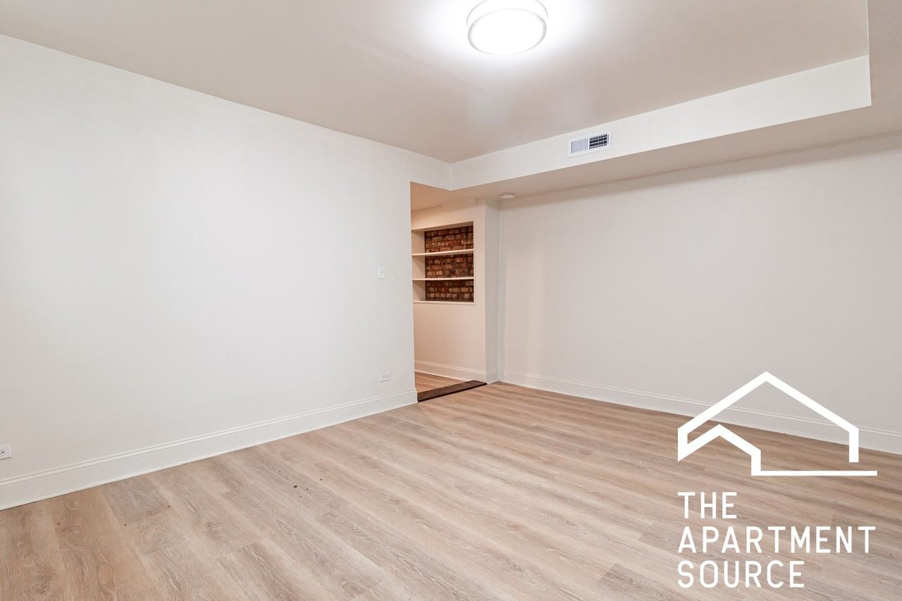 4112 N Broadway St #G - Photo 7 of 18