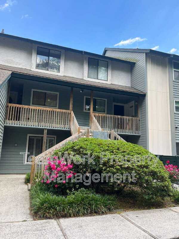 1161 Shadow Lake Cir #E