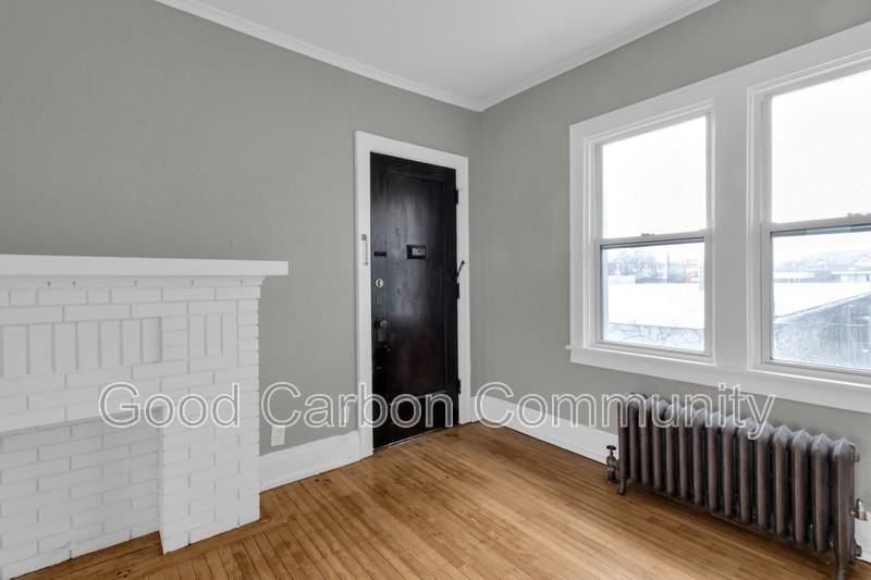 2096 Delaware Ave #7 - Photo 5 of 18