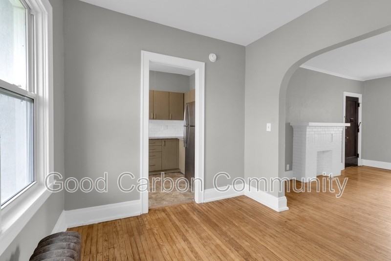 2096 Delaware Ave #7 - Photo 6 of 18