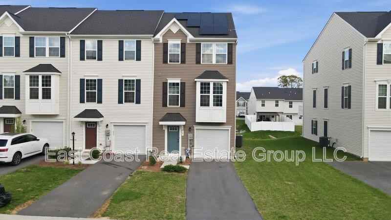 105 Dripping Spring Dr - Photo 3 of 37