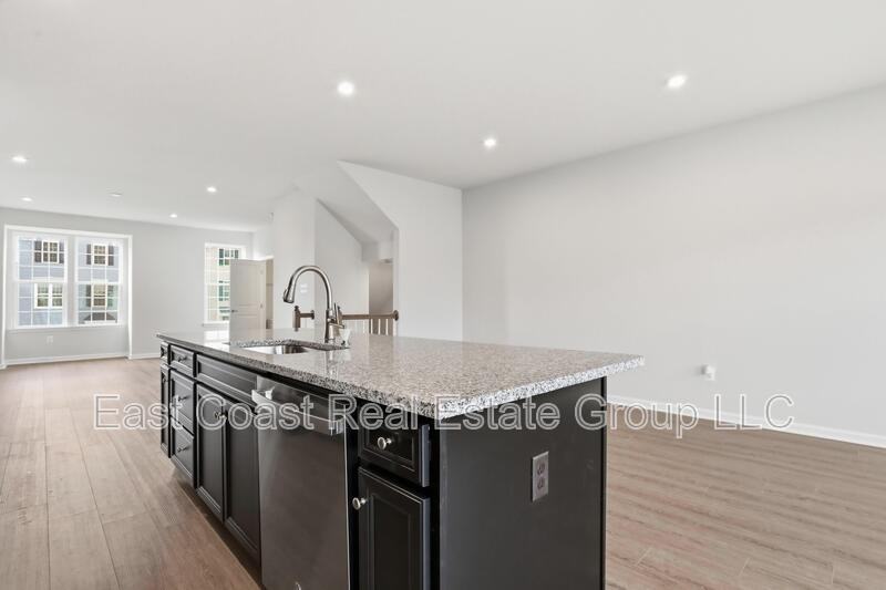 105 Dripping Spring Dr - Photo 6 of 37
