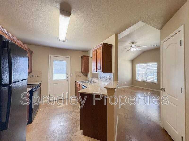 4840B Deep Dr - Photo 3 of 17