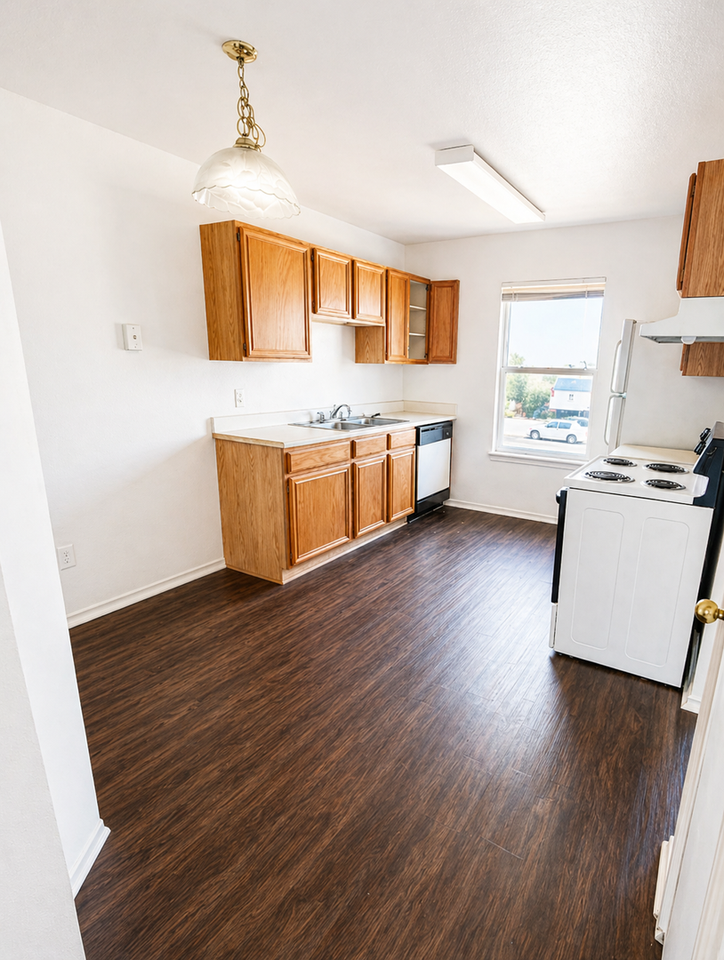 1501 Benttree Dr #D - Photo 6 of 11