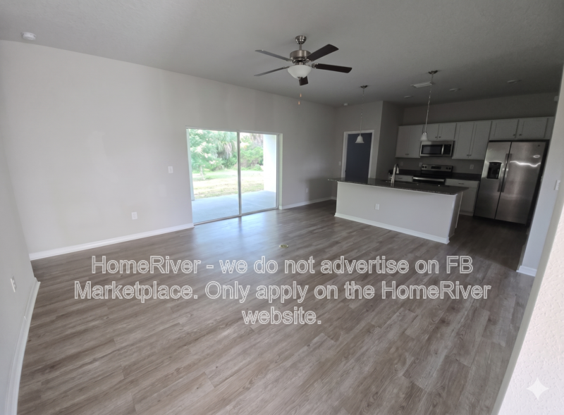 3661 Lapeer Ave - Photo 3 of 17