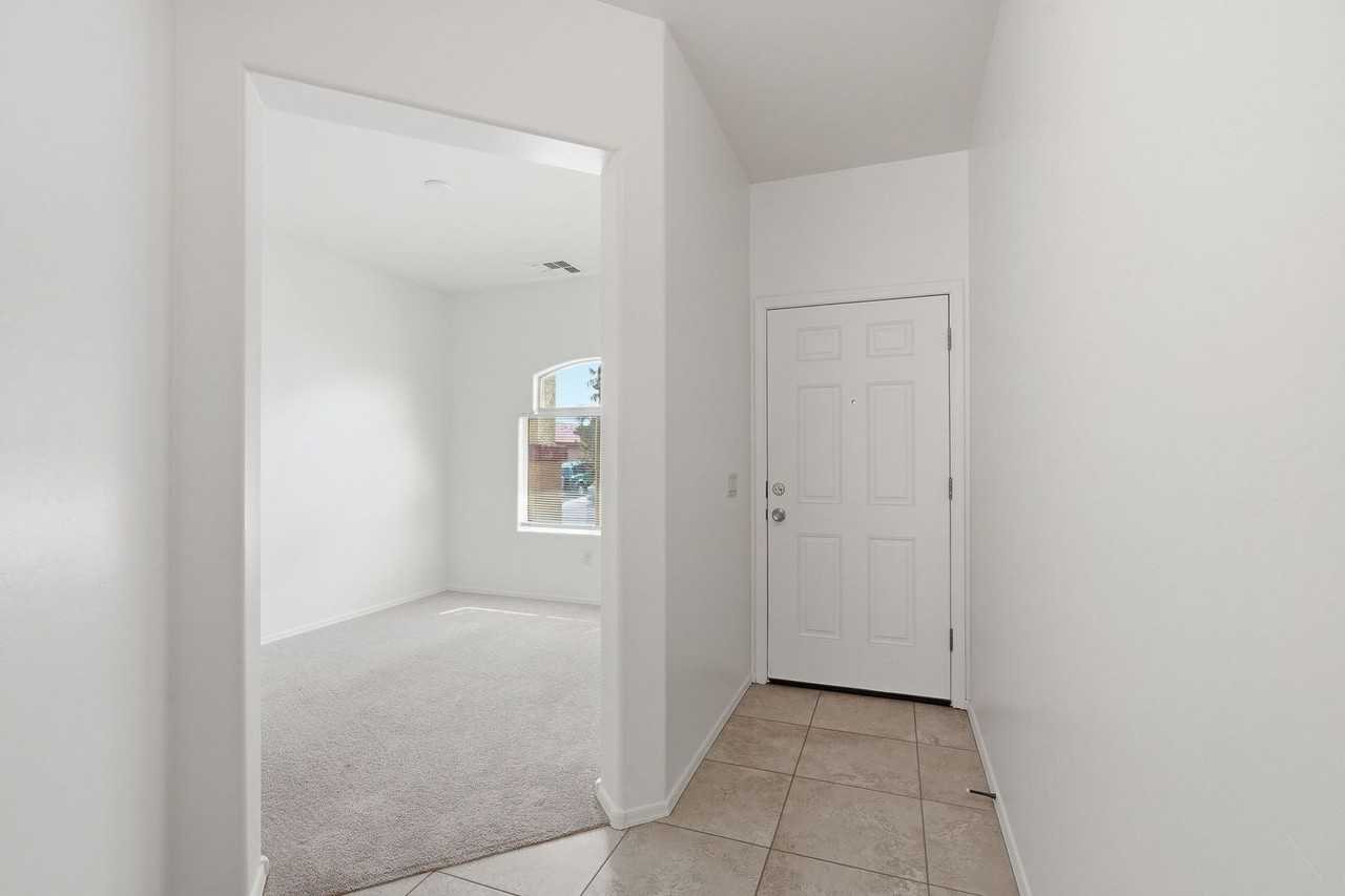 6658 S Stone Fly Dr - Photo 4 of 30