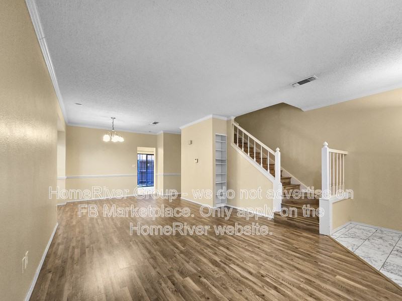 2320 Kenley St - Photo 4 of 21