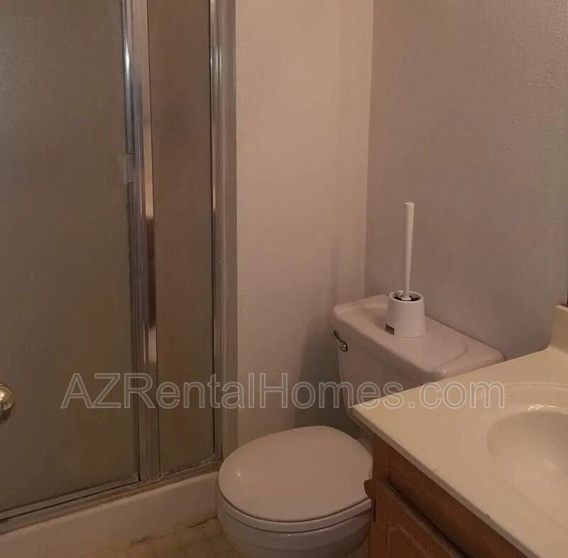 615 W 13th St - Photo 2 of 6