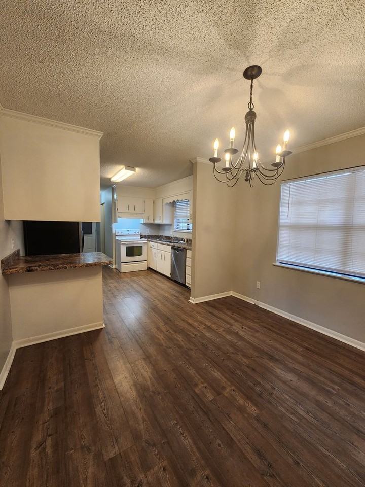 3790 Johnston Rd - Photo 2 of 10