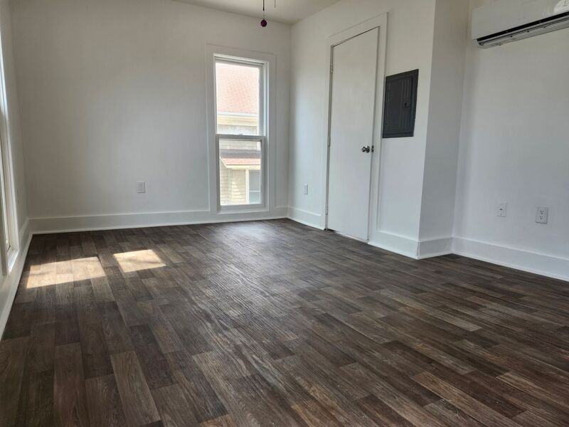 517 W Maple Ave #2B - Photo 3 of 9