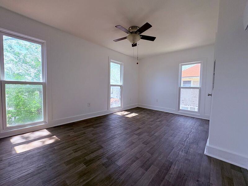 517 W Maple Ave #2B - Photo 4 of 9