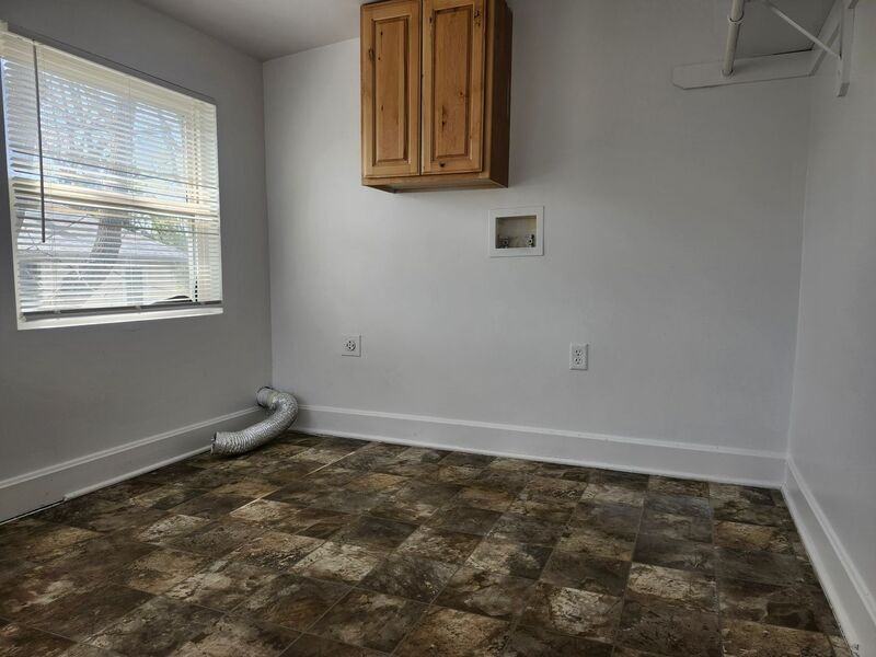 523 W Maple Ave #2A - Photo 7 of 20