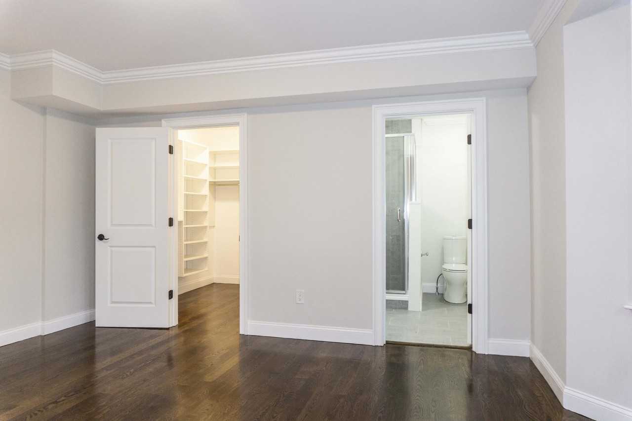 8 Nira Ave #3 - Photo 5 of 16