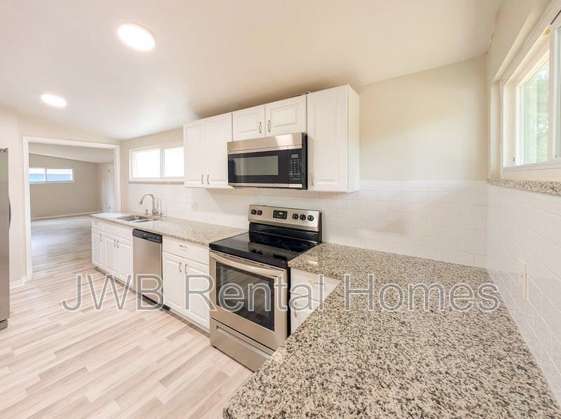 5726 Ovella Rd - Photo 2 of 15