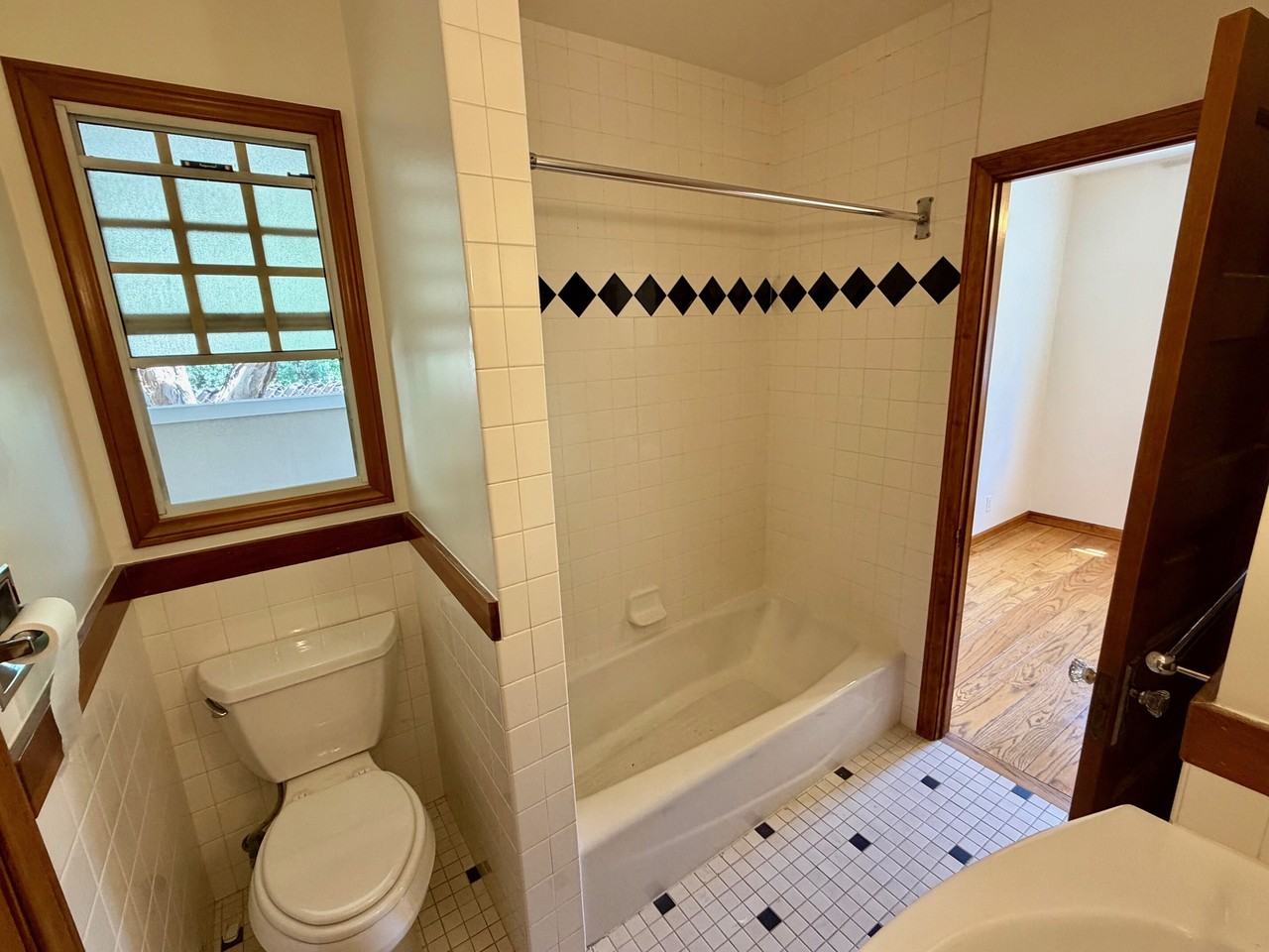 1018-1024 GARFIELD AVENUE (674) - Photo 6 of 11