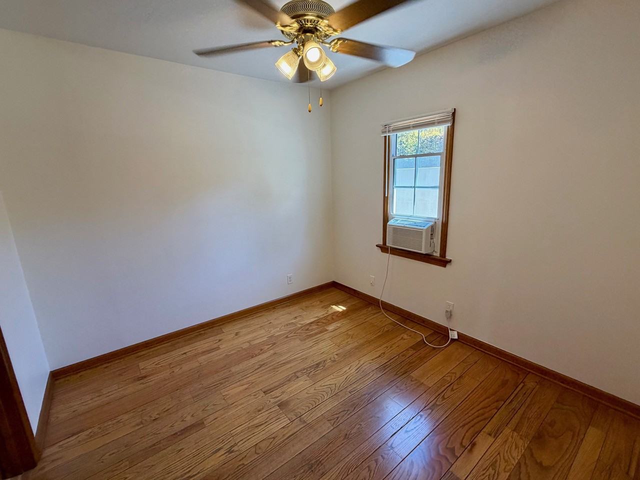 1018-1024 GARFIELD AVENUE (674) - Photo 7 of 11