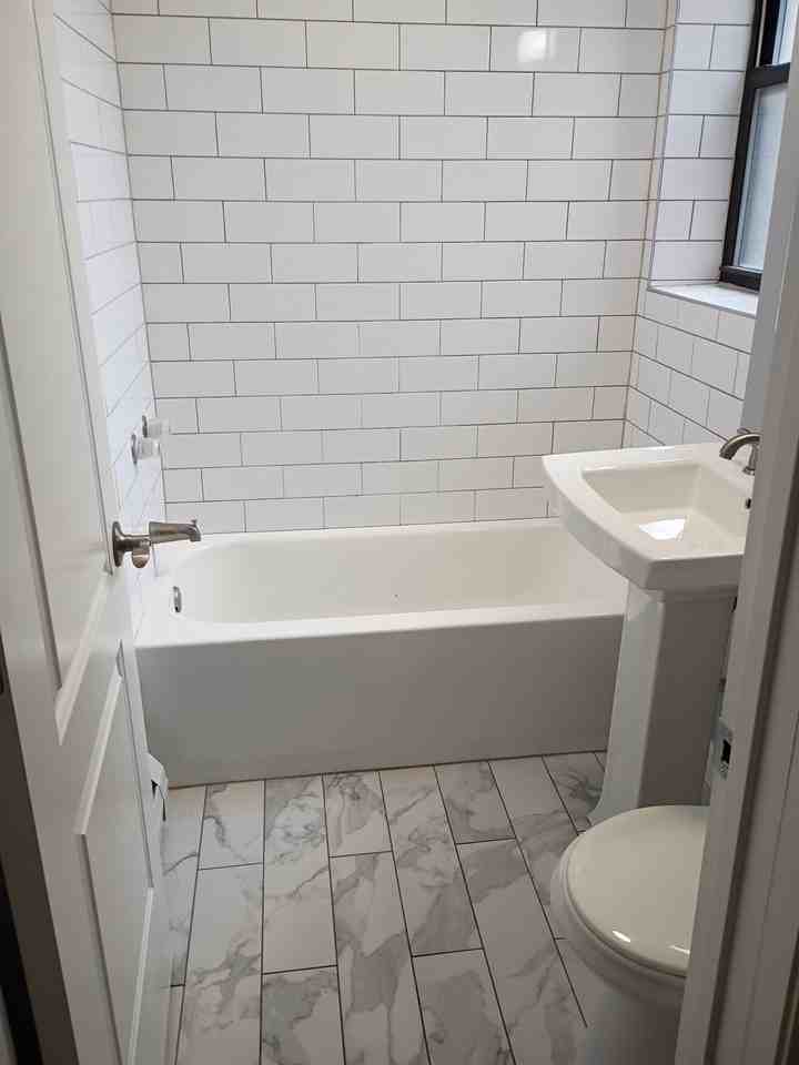 4915 S Drexel Blvd - Photo 3 of 4