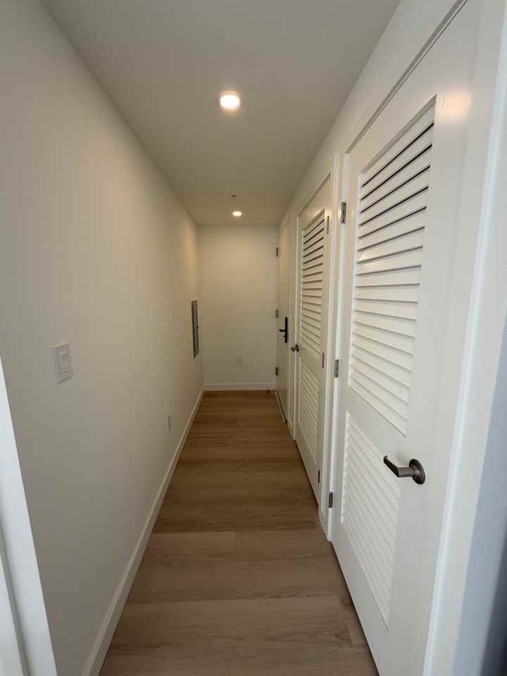 405 Northwest 6th Street #S - Photo 3 of 30