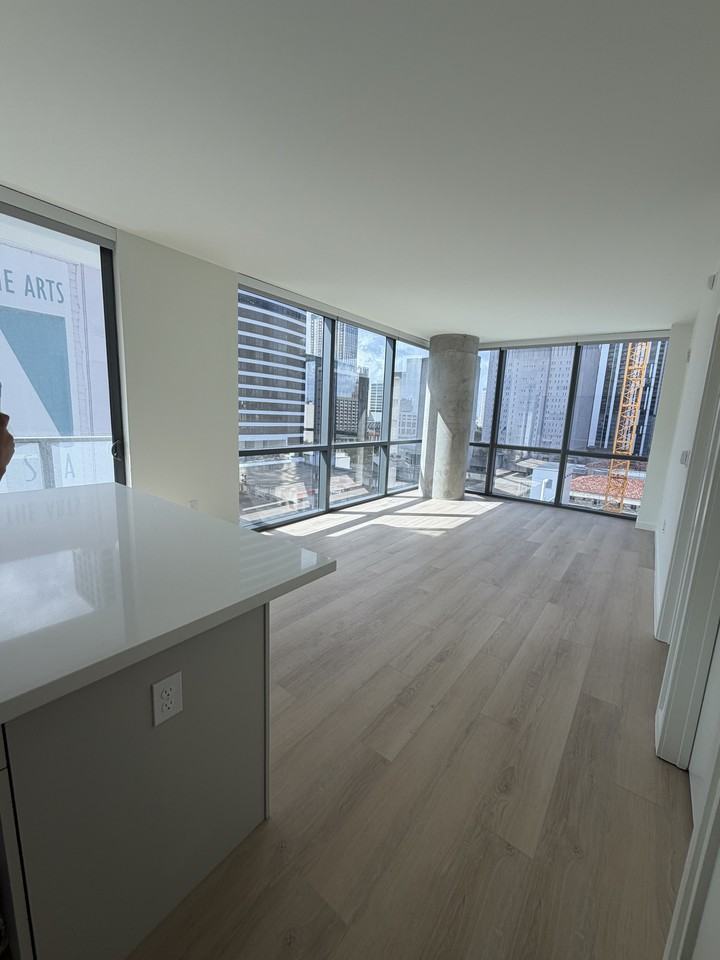 405 Northwest 6th Street #S - Photo 6 of 30