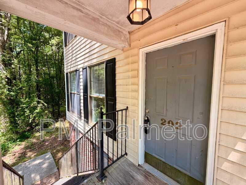 33 Chestnut Ferry Rd #202 - Photo 3 of 23