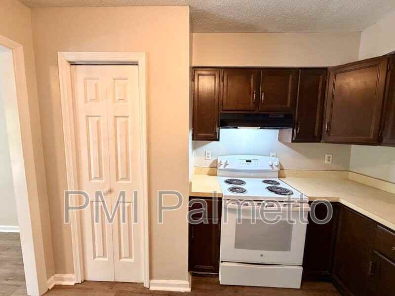 33 Chestnut Ferry Rd #202 - Photo 7 of 23