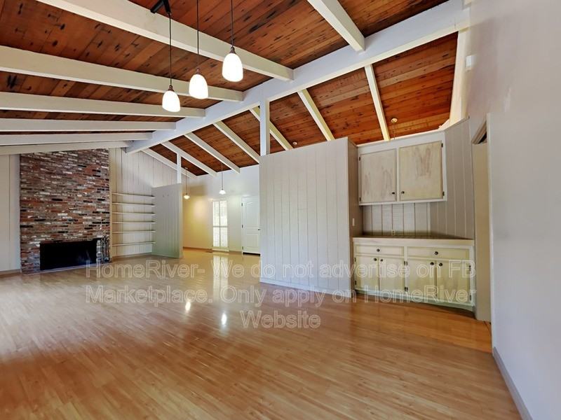 1034 Chaucer Ct - Photo 4 of 32