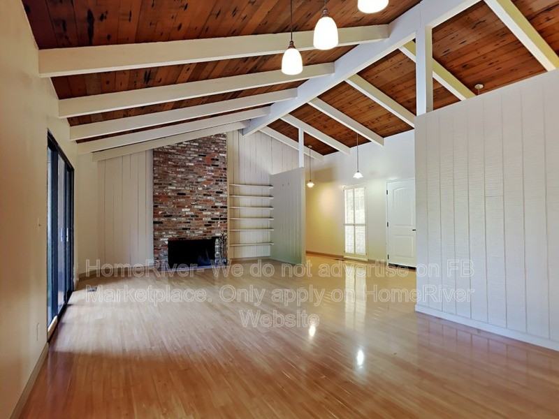 1034 Chaucer Ct - Photo 5 of 32