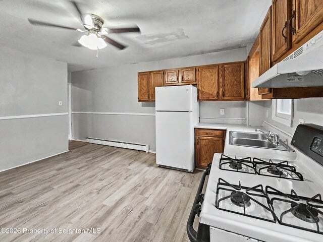 109 1/2 Penn Street - Photo 3 of 12