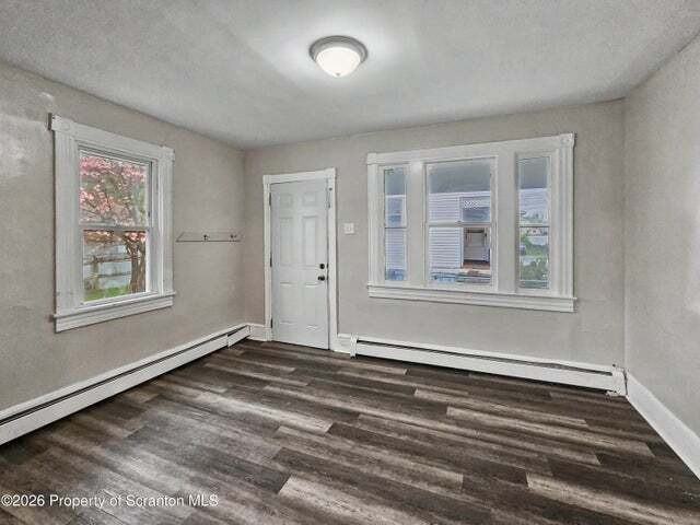 109 1/2 Penn Street - Photo 5 of 12