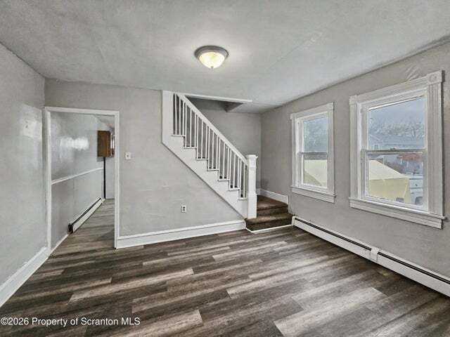 109 1/2 Penn Street - Photo 6 of 12