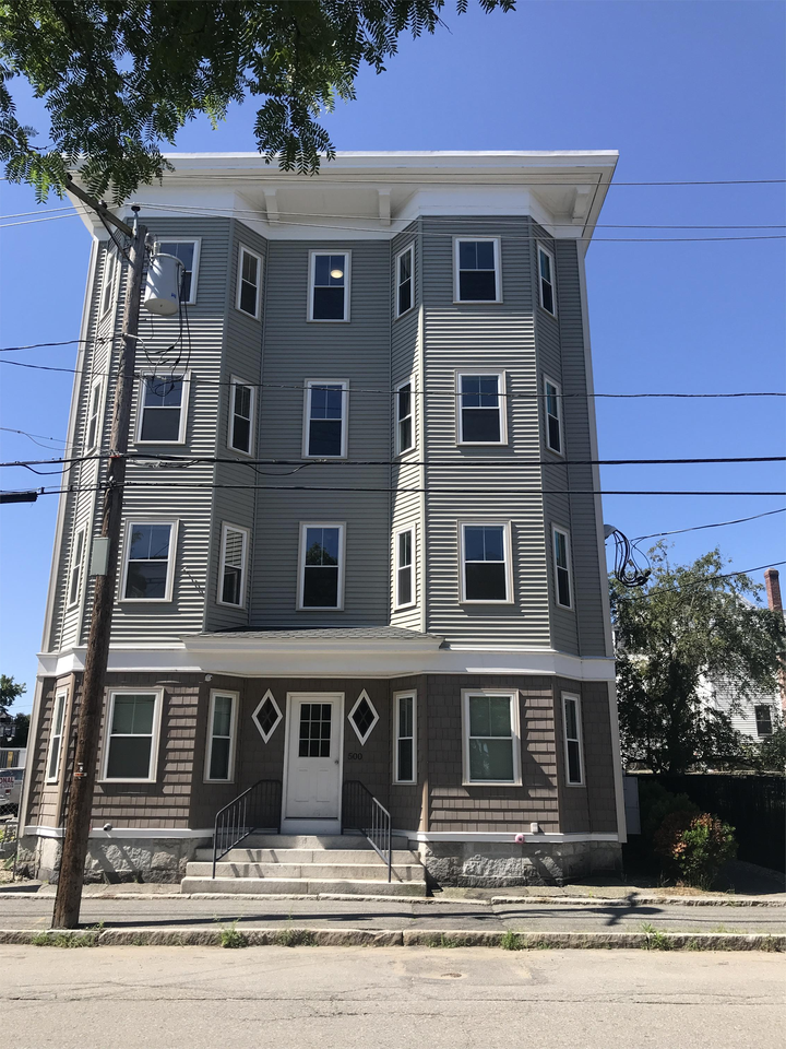 500 - 502 Moody Street - Photo 6 of 24