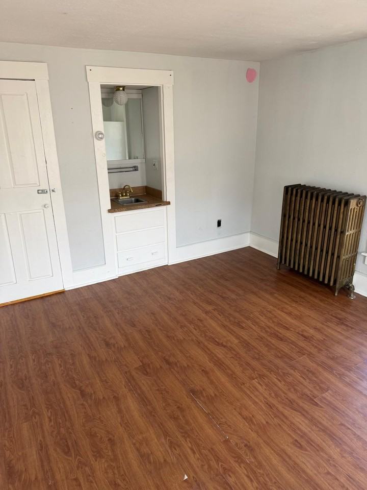 716 Union - Photo 2 of 2