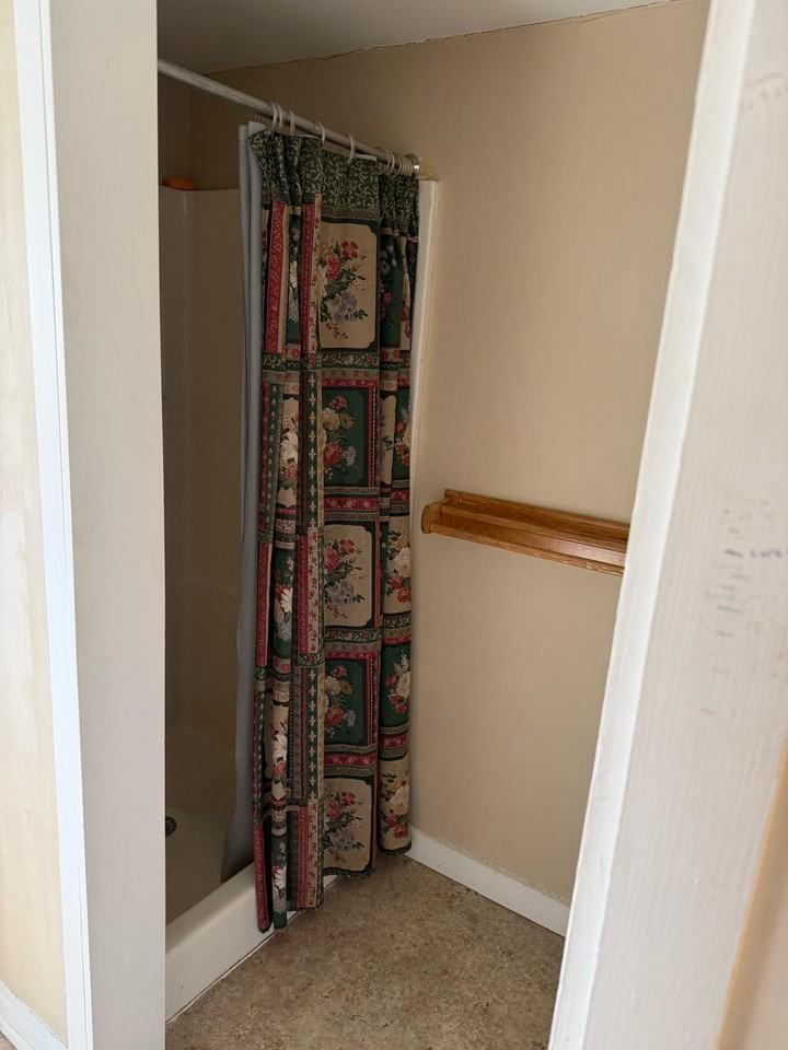 708 Union - Photo 4 of 4