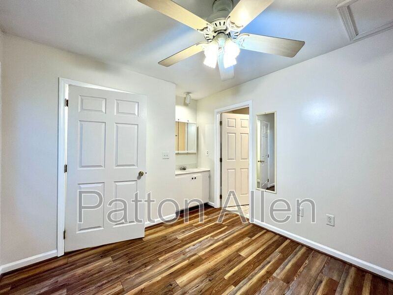 109 Citadel Dr #210 - Photo 6 of 14