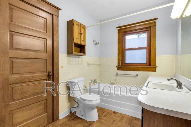 321 N Gray St - Photo 7 of 15