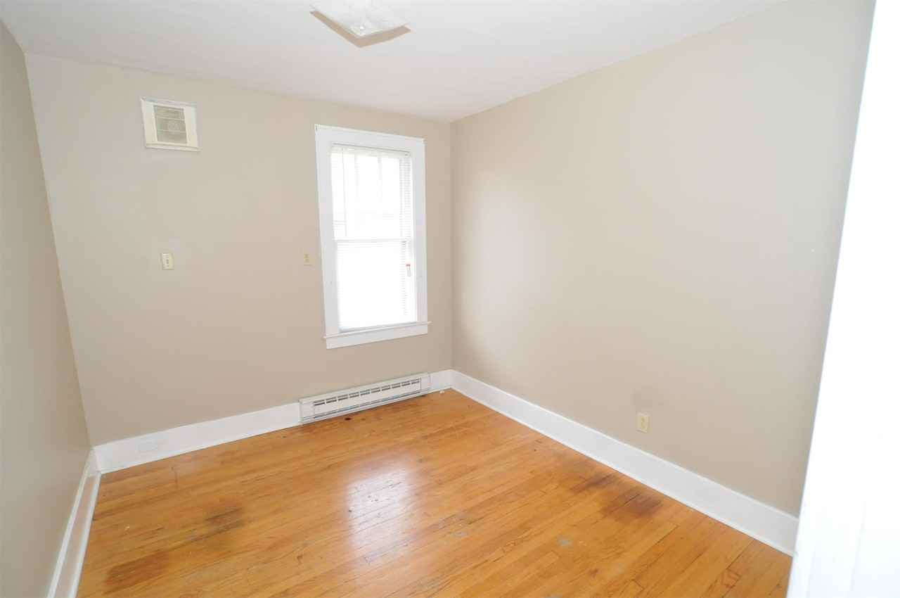 407 Sanders Ave - Photo 7 of 9