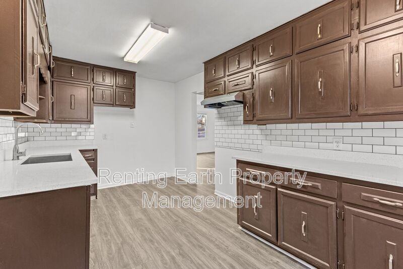 2321 4th St Ne - Photo 7 of 19