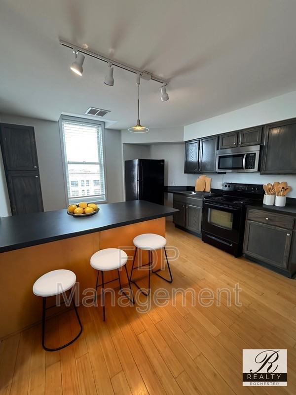 480 E Main St #415 - Photo 2 of 5