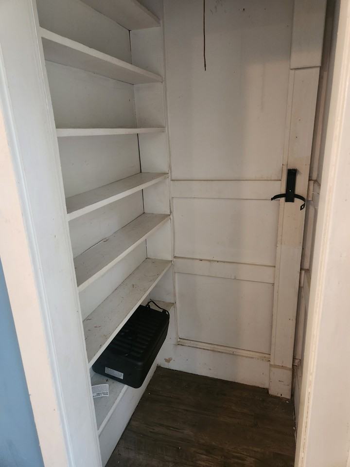 322.5 North Maple Avenue, Martinsburg WV 25401 - Photo 5 of 9