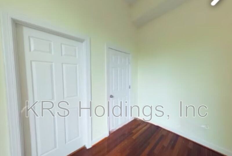 123 E Broad St - Photo 4 of 8