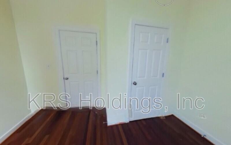 123 E Broad St - Photo 6 of 8