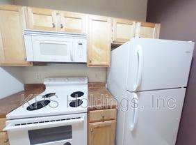 900 W Broad St - Photo 1 of 1