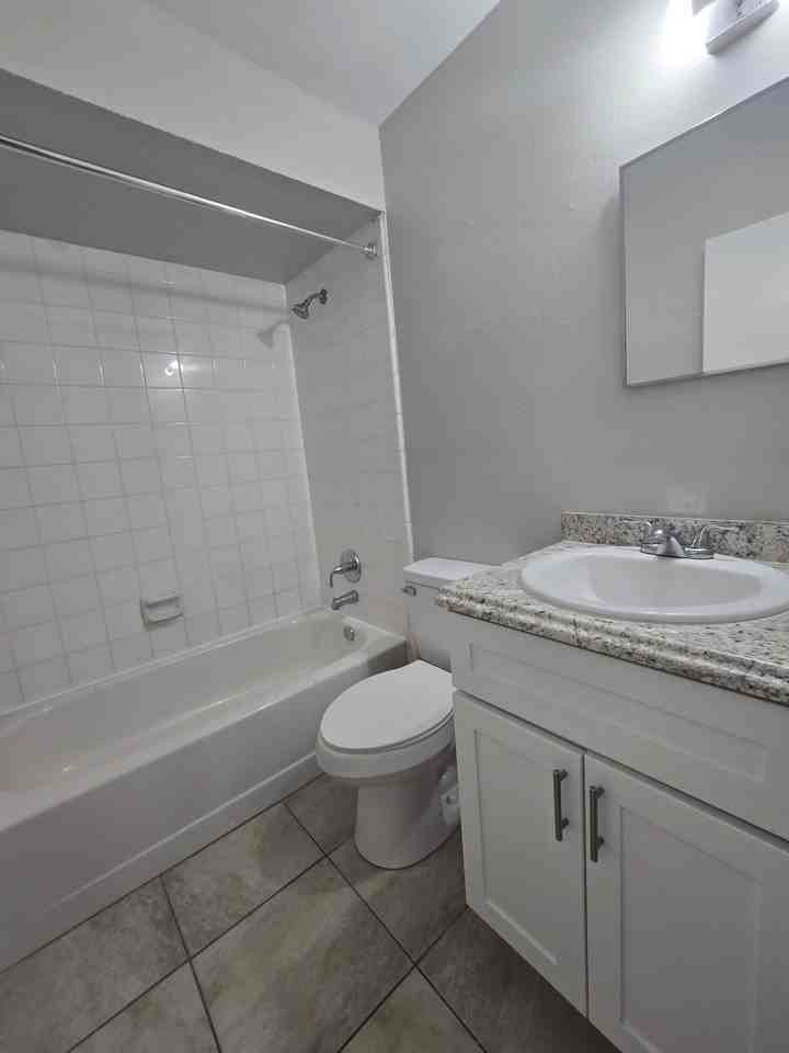 2212 Florida Drive #2 - Photo 6 of 10
