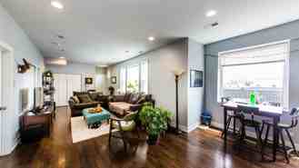2643 N Washtenaw Ave #2M - Photo 1 of 1