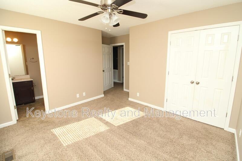 1920 Timberline Cir - Photo 7 of 9